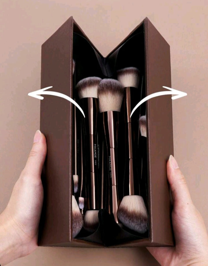MAANGE 23 Pieces Makeup Tools Set ﻿ ﻿